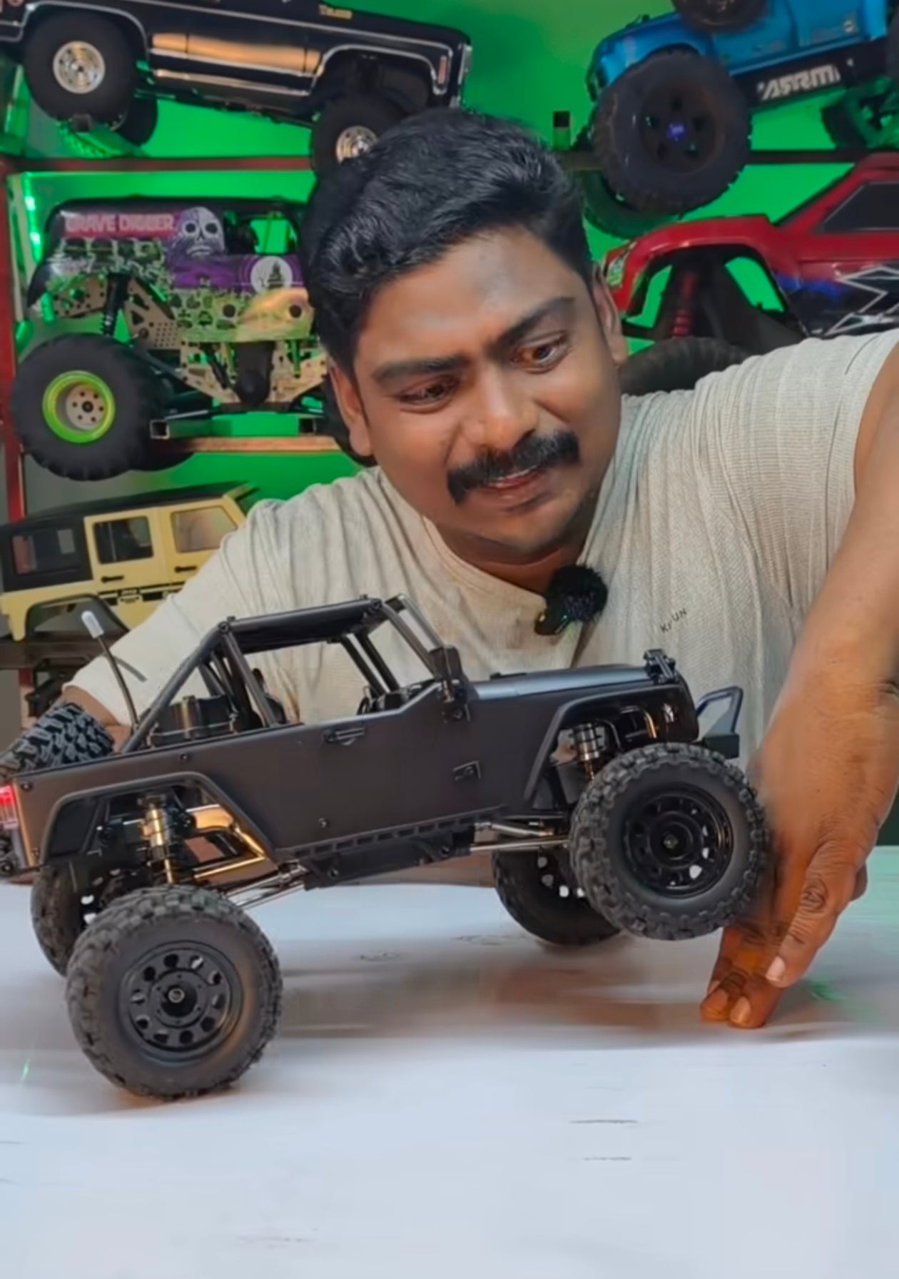 MJX Hyper Go H12Y – 1/12 Scale 4WD Brushless RC Crawler